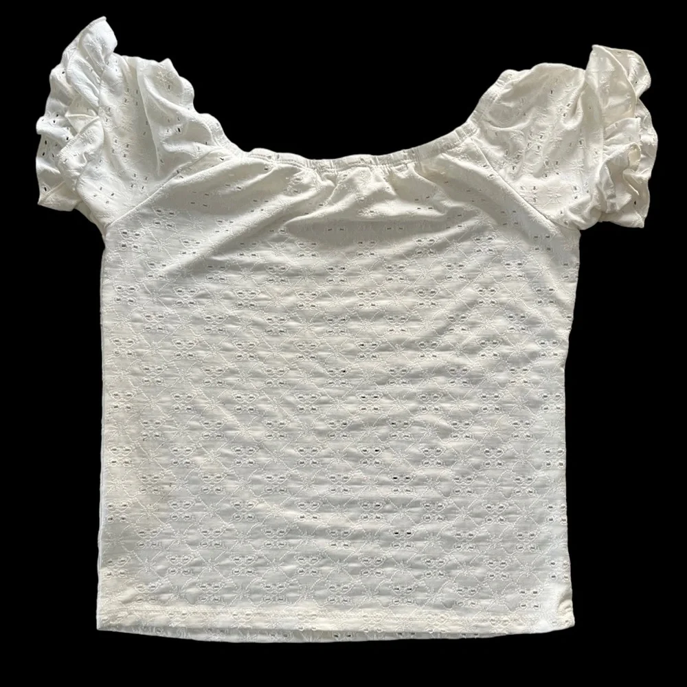 L.A. Hearts White Eyelet Ruffle Top - Off the Shoulder - Medium - Picture 2 of 4